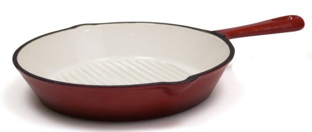 Чугунная эмалированная сковородка BELEZZA