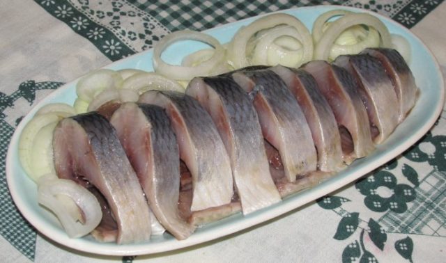 Сельдь, сервировка