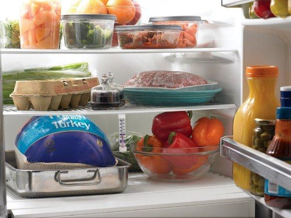 Продукты в холодильнике